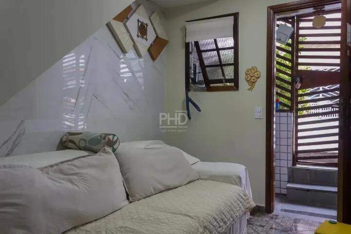 Sobrado para alugar com 3 quartos, 130m² - Foto 1