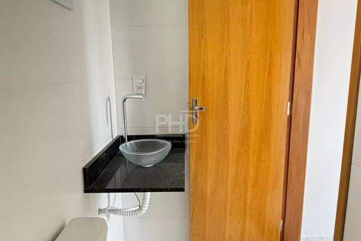Apartamento para alugar com 2 quartos, 110m² - Foto 19