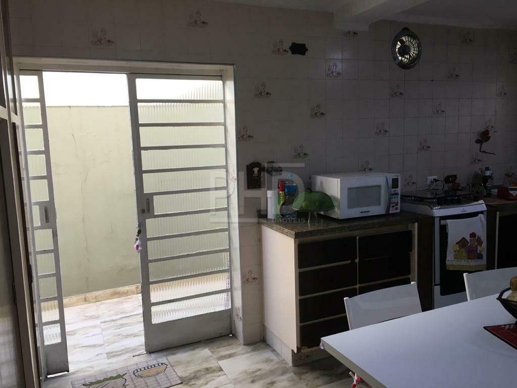 Sobrado à venda com 3 quartos, 207m² - Foto 5