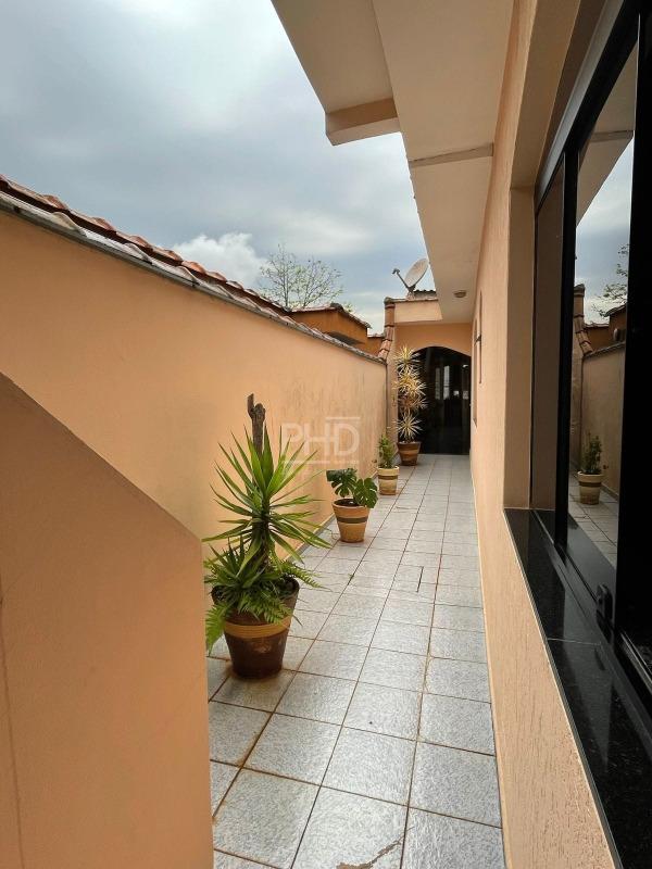 Casa, 4 quartos, 264 m² - Foto 31