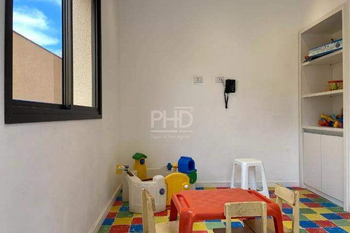 Apartamento à venda com 3 quartos, 128m² - Foto 23