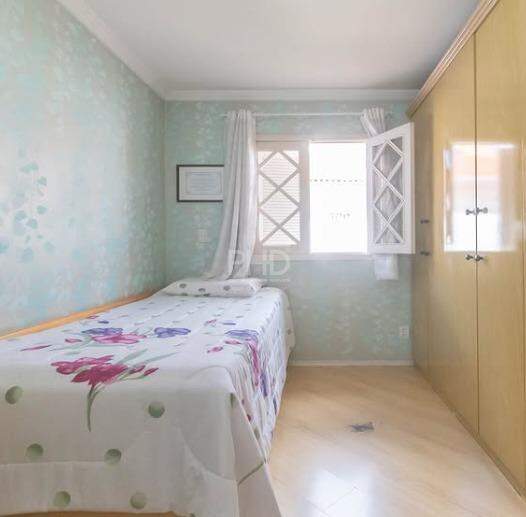 Casa de Condomínio à venda com 3 quartos, 210m² - Foto 9