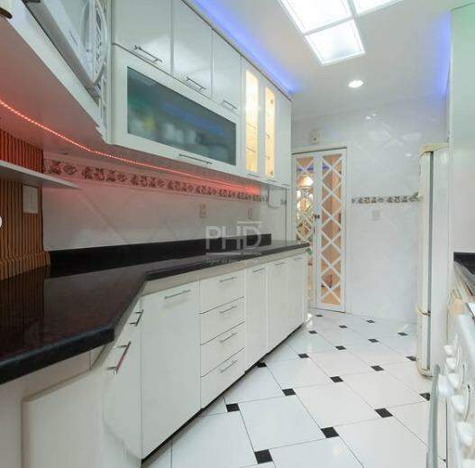 Casa de Condomínio à venda com 3 quartos, 210m² - Foto 5