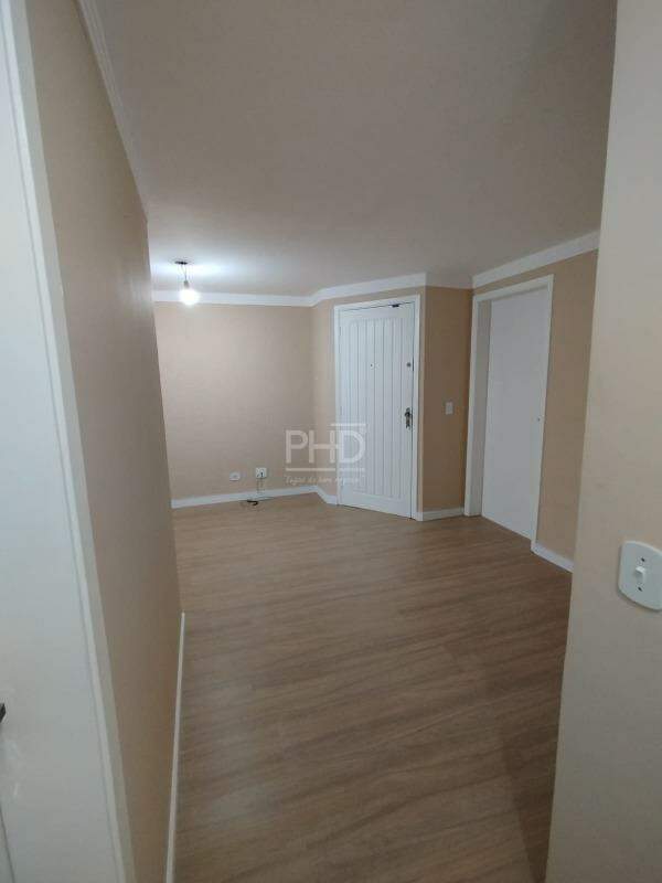 Apartamento à venda com 3 quartos, 68m² - Foto 4