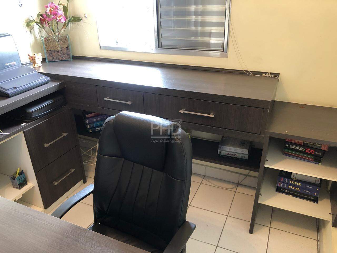 Sobrado para alugar com 3 quartos, 200m² - Foto 13