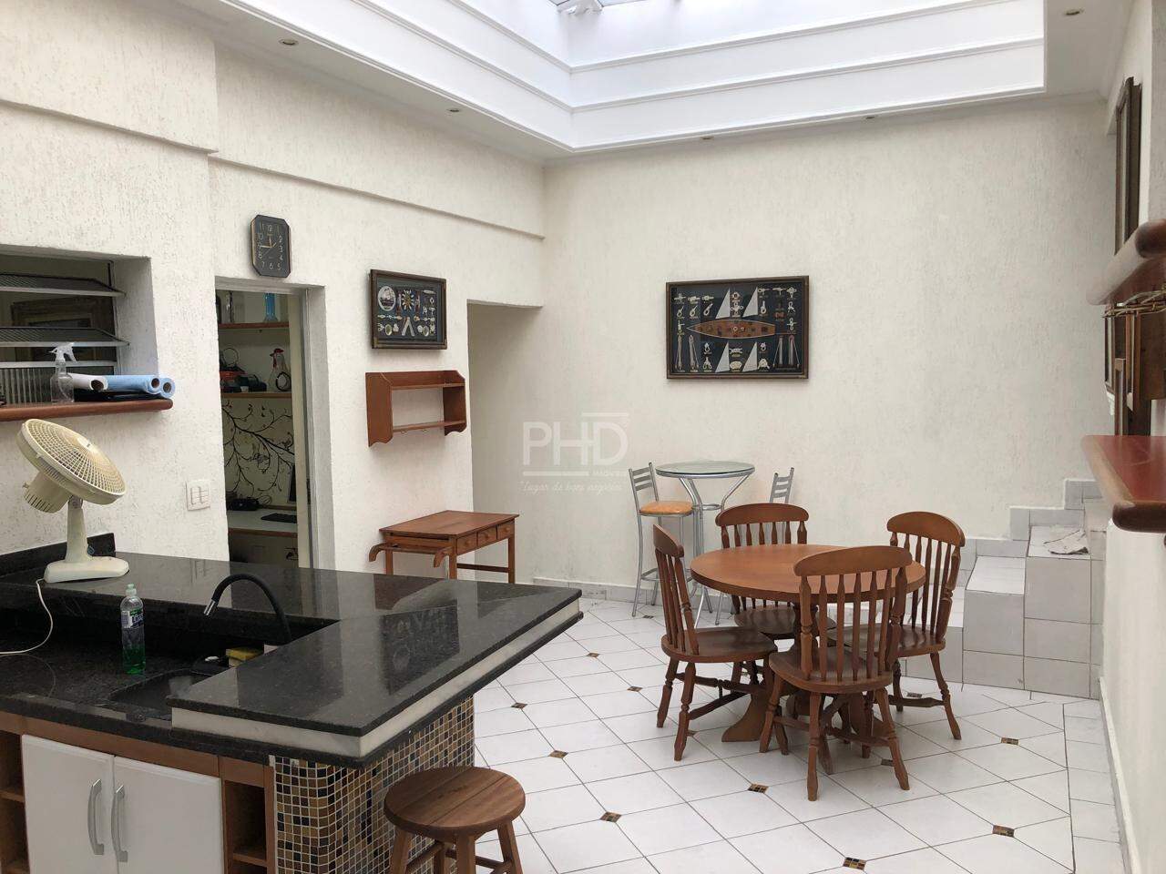 Sobrado para alugar com 3 quartos, 200m² - Foto 11