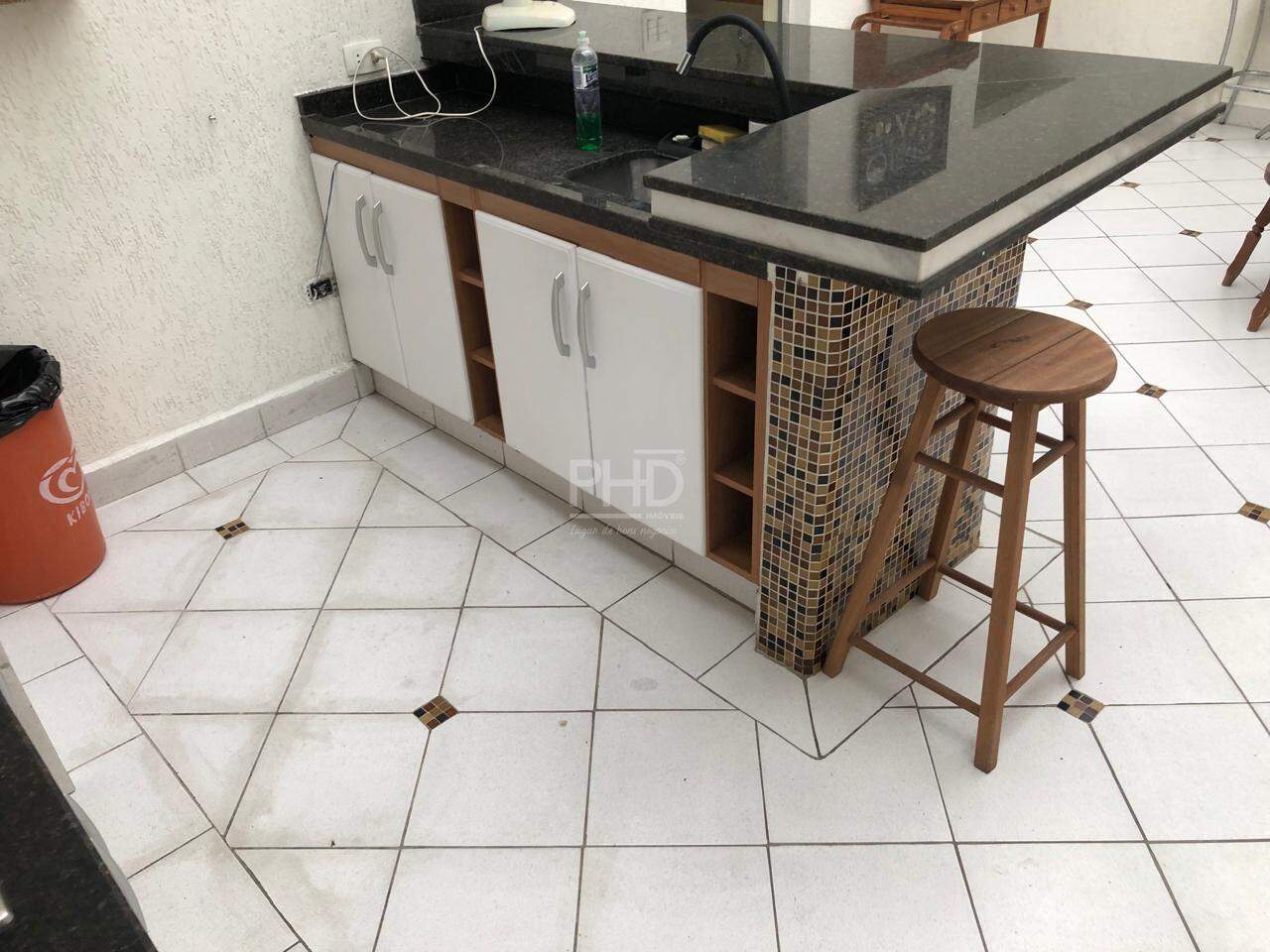 Sobrado para alugar com 3 quartos, 200m² - Foto 10