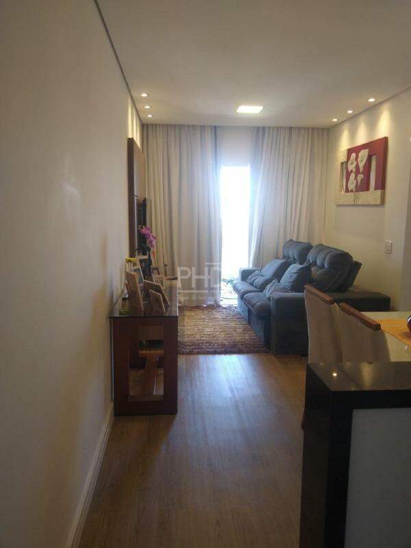 Apartamento à venda com 2 quartos, 64m² - Foto 2
