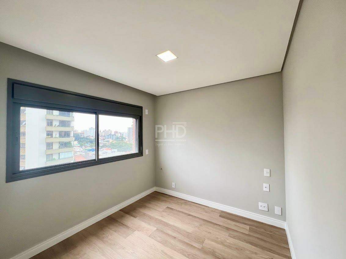 Apartamento à venda com 3 quartos, 123m² - Foto 12