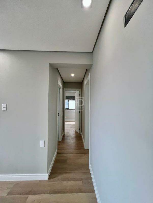 Apartamento à venda com 3 quartos, 123m² - Foto 19