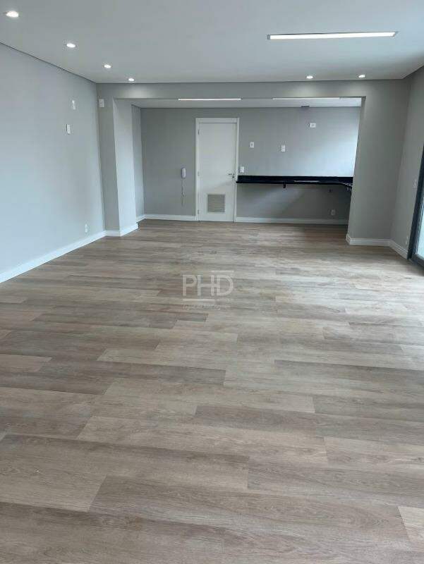 Apartamento à venda com 3 quartos, 123m² - Foto 3