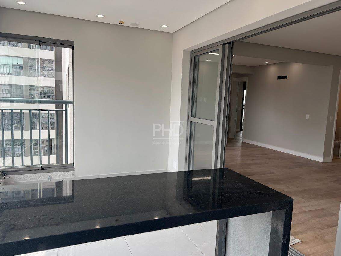 Apartamento à venda com 3 quartos, 123m² - Foto 7