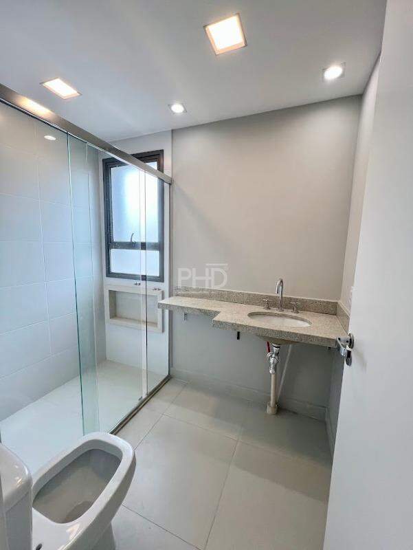 Apartamento à venda com 3 quartos, 123m² - Foto 24