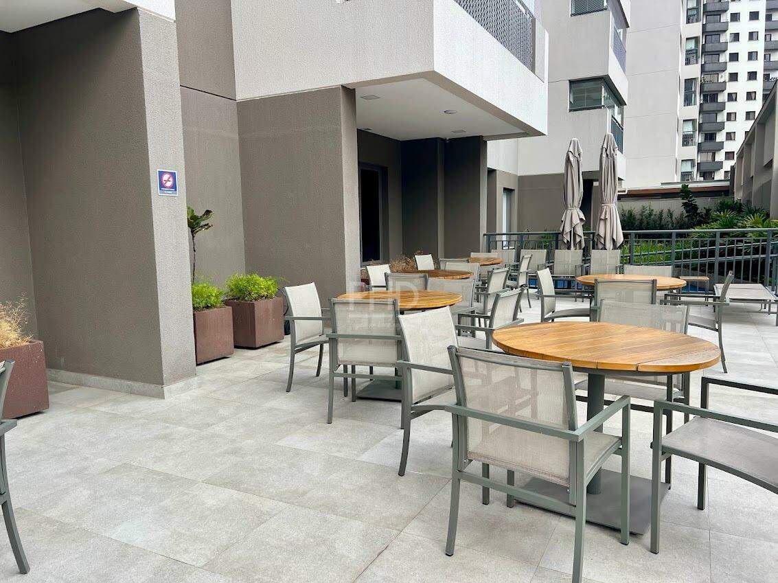 Apartamento à venda com 3 quartos, 123m² - Foto 29