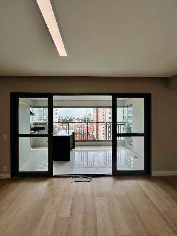 Apartamento à venda com 3 quartos, 123m² - Foto 2