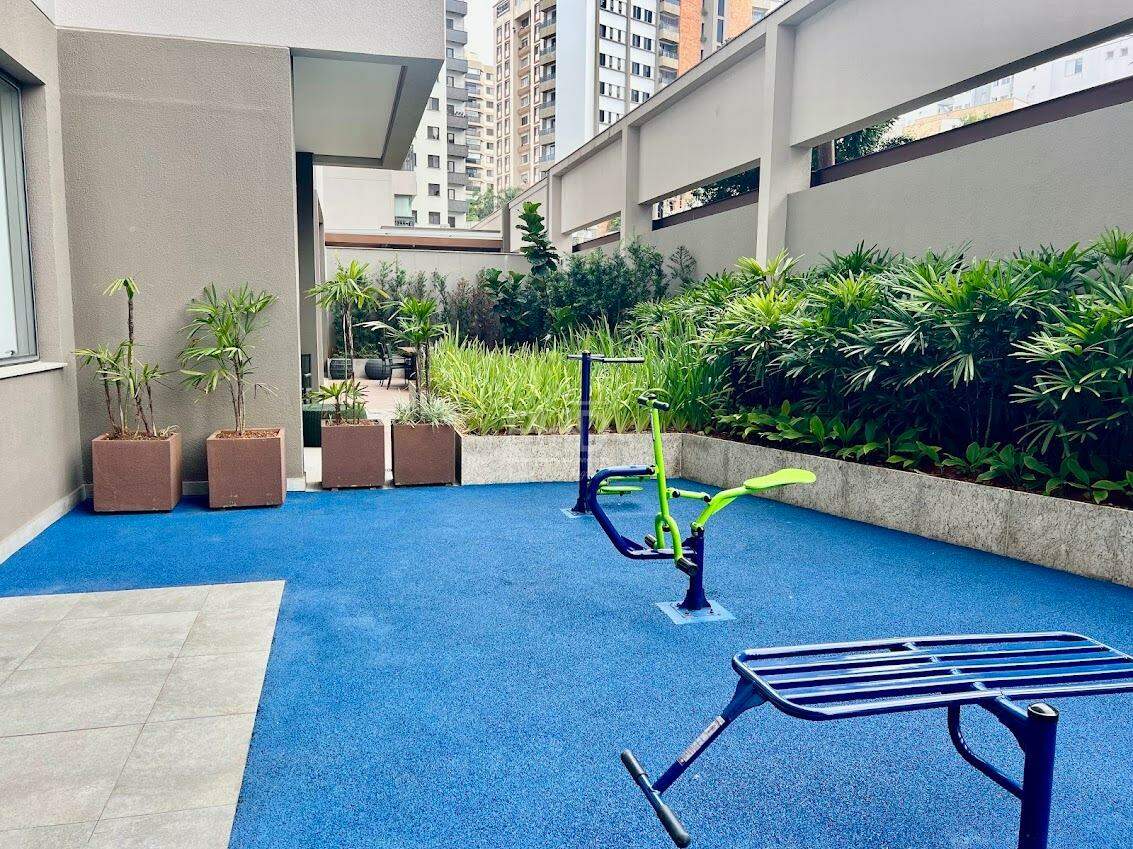 Apartamento à venda com 3 quartos, 123m² - Foto 28