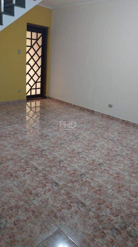 Sobrado à venda com 2 quartos, 236m² - Foto 2