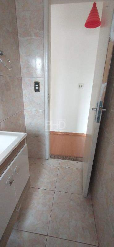 Apartamento para alugar com 2 quartos, 60m² - Foto 16