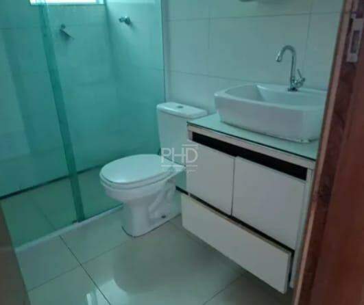 Casa para alugar com 2 quartos, 90m² - Foto 9