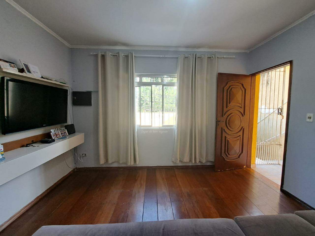 Sobrado à venda com 3 quartos, 208m² - Foto 2