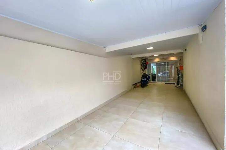 Casa para alugar com 3 quartos, 198m² - Foto 4
