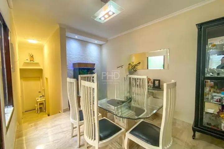 Casa para alugar com 3 quartos, 198m² - Foto 9