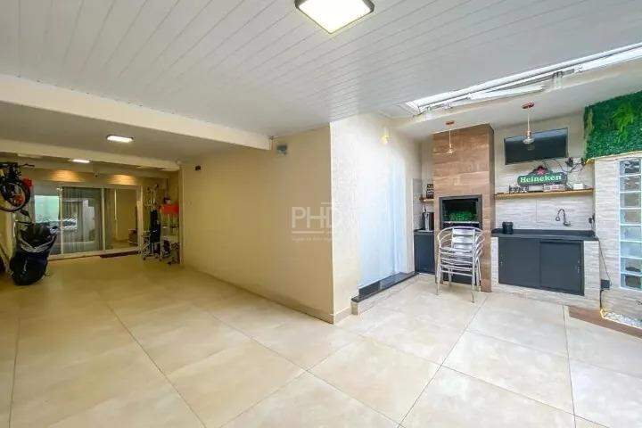 Casa para alugar com 3 quartos, 198m² - Foto 5