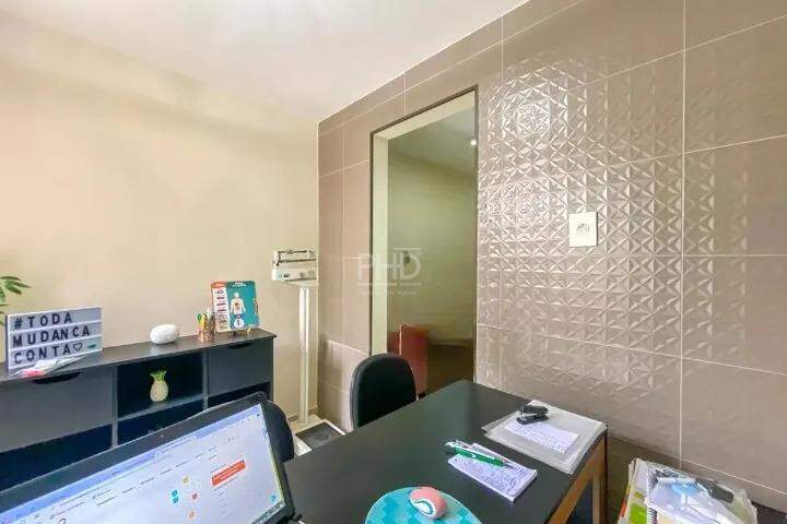 Casa para alugar com 3 quartos, 198m² - Foto 19