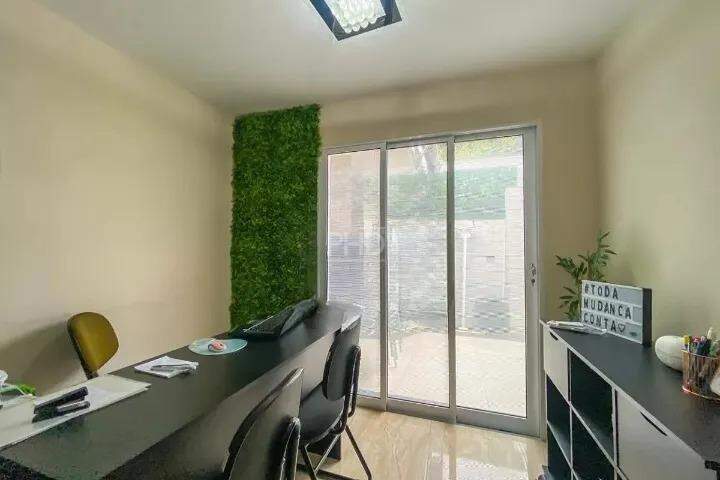 Casa para alugar com 3 quartos, 198m² - Foto 18