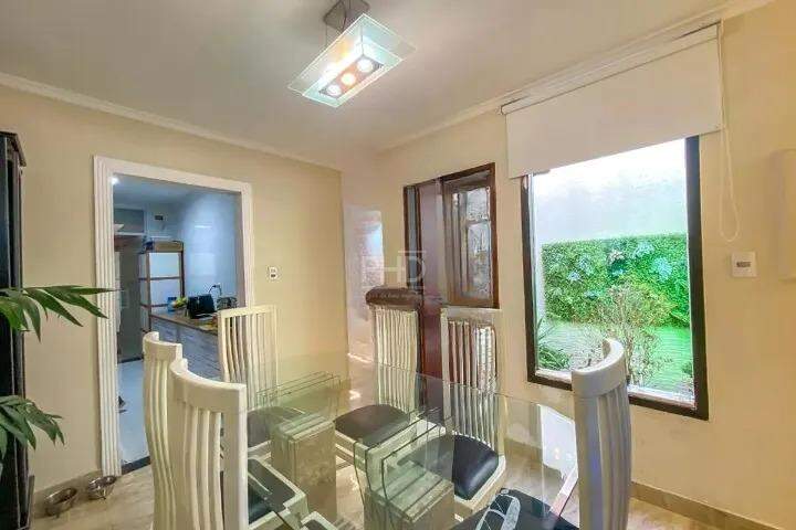 Casa para alugar com 3 quartos, 198m² - Foto 10
