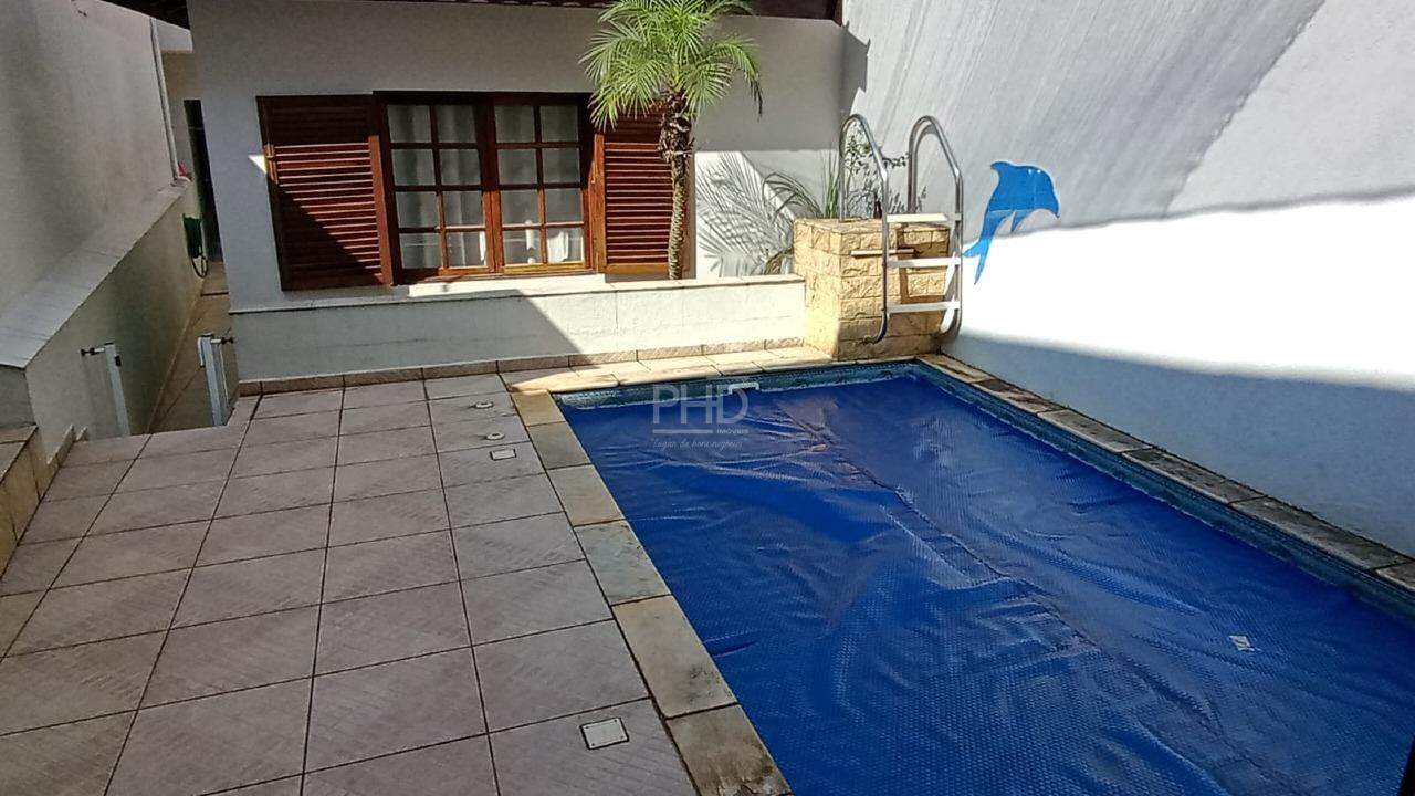 Sobrado à venda com 4 quartos, 252m² - Foto 32