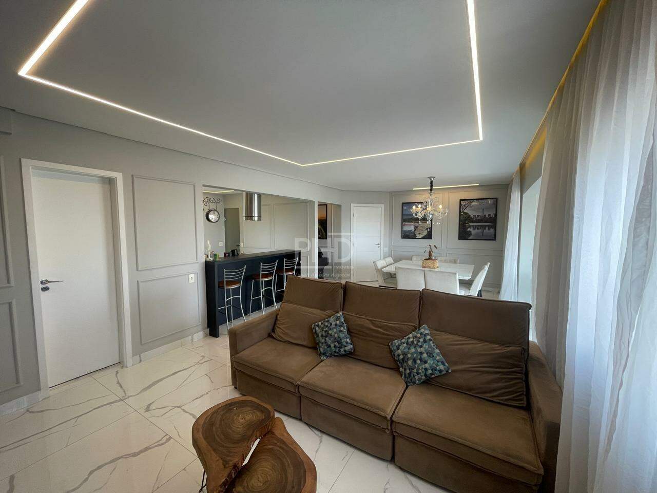 Apartamento à venda com 3 quartos, 128m² - Foto 3