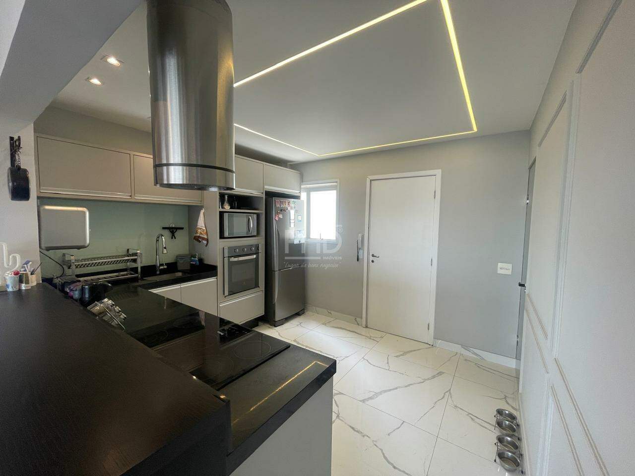 Apartamento à venda com 3 quartos, 128m² - Foto 6