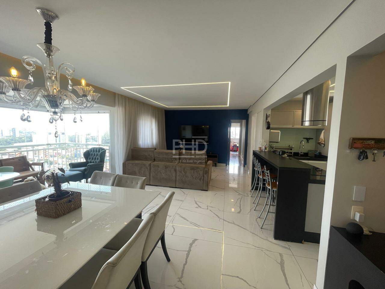 Apartamento à venda com 3 quartos, 128m² - Foto 4
