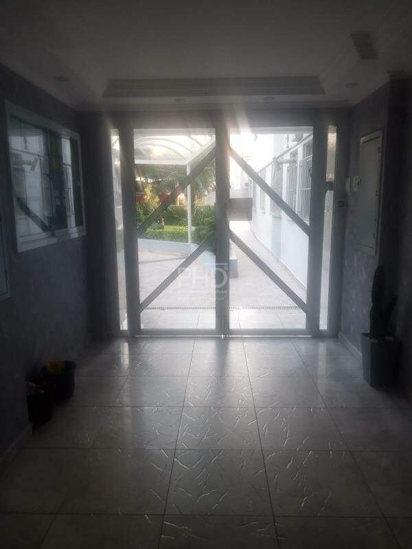 Apartamento para alugar com 2 quartos, 55m² - Foto 17