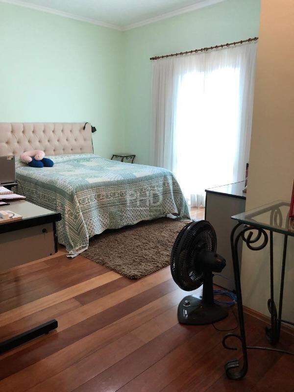 Sobrado para alugar com 3 quartos, 300m² - Foto 13