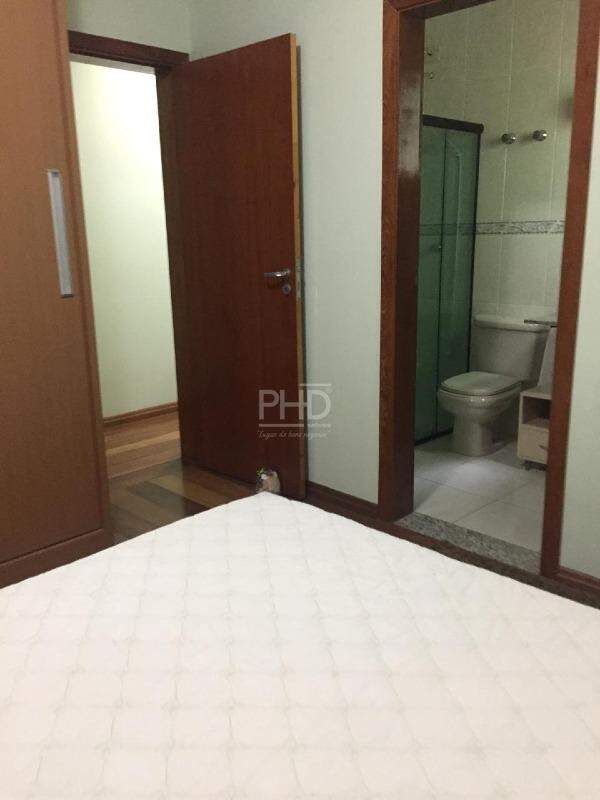 Sobrado para alugar com 3 quartos, 300m² - Foto 12