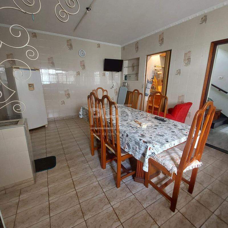Sobrado para alugar com 4 quartos, 259m² - Foto 2
