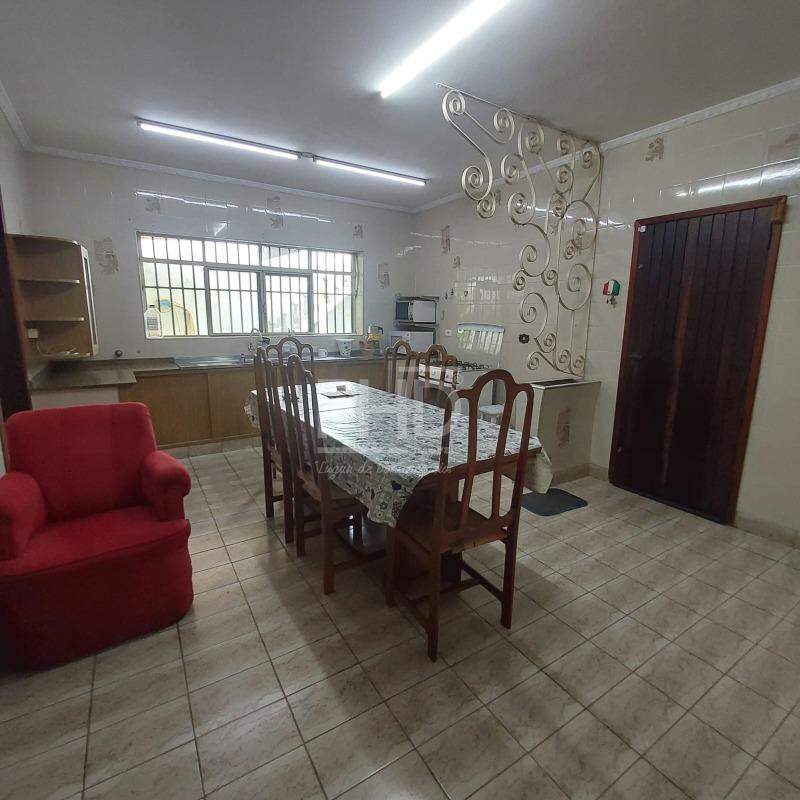 Sobrado para alugar com 4 quartos, 259m² - Foto 5