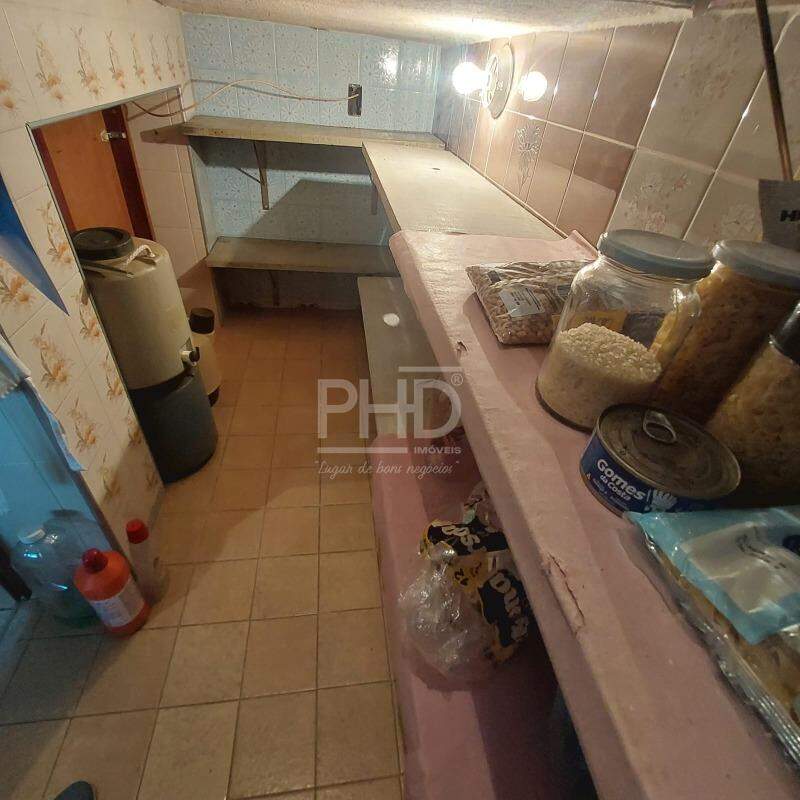 Sobrado para alugar com 4 quartos, 259m² - Foto 8