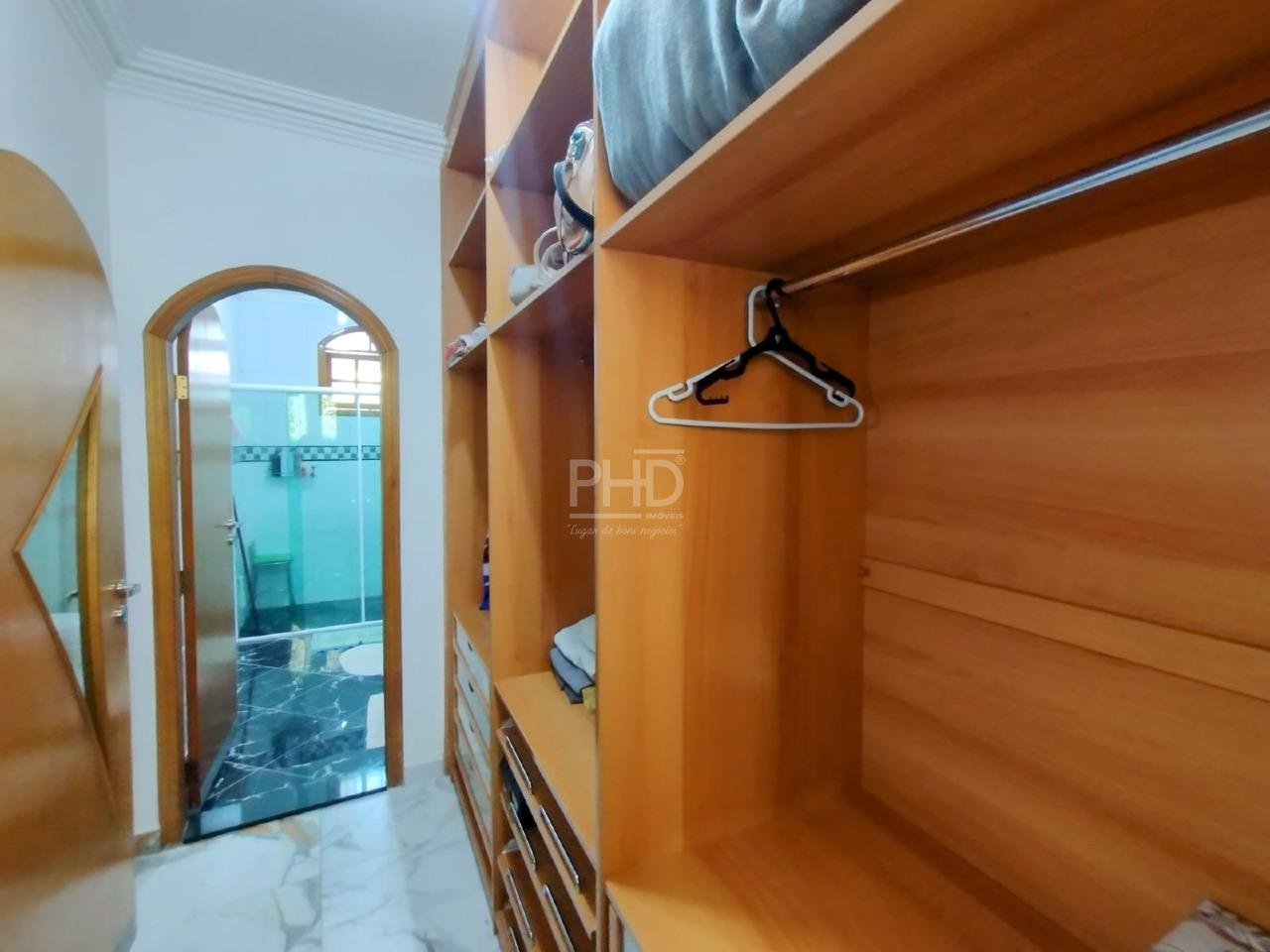 Casa, 4 quartos, 350 m² - Foto 17