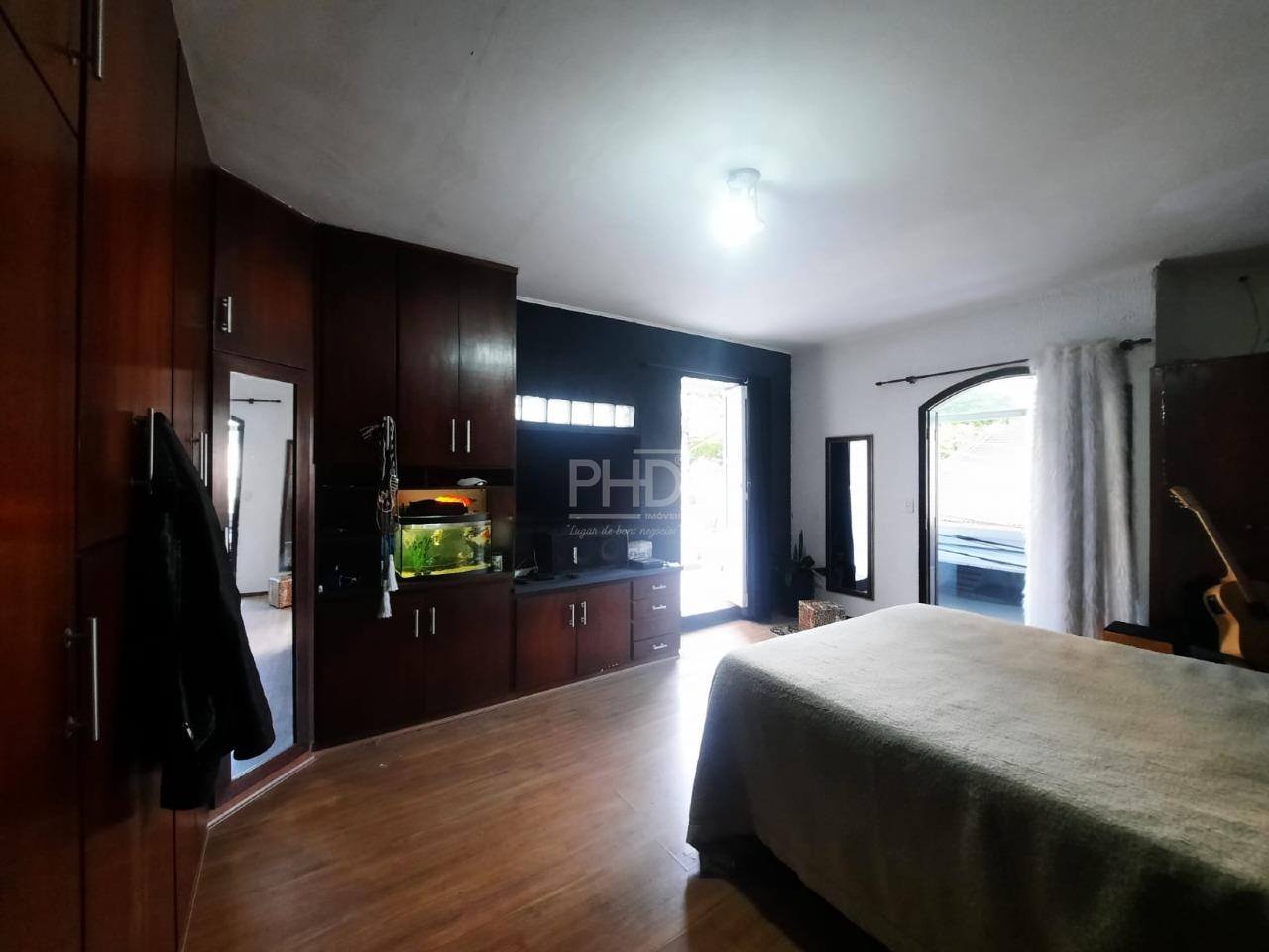 Casa, 3 quartos, 242 m² - Foto 13