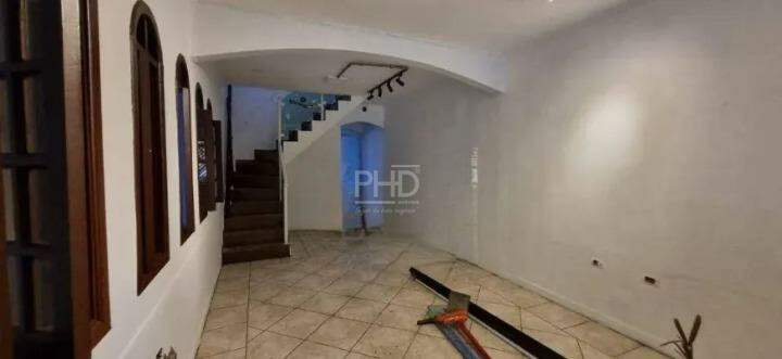 Sobrado para alugar com 2 quartos, 209m² - Foto 5