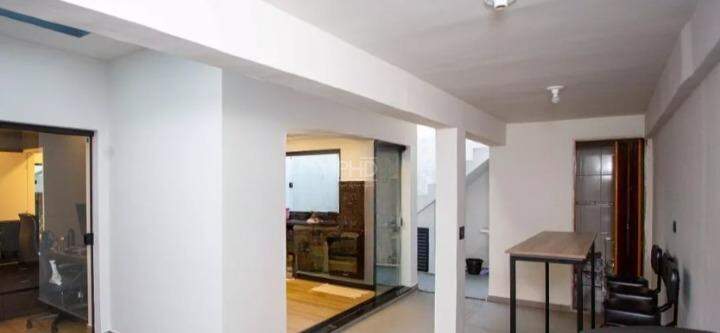 Casa à venda com 2 quartos, 155m² - Foto 13