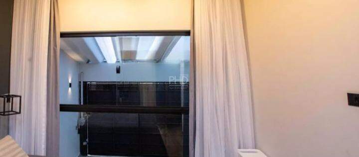 Casa à venda com 2 quartos, 155m² - Foto 4