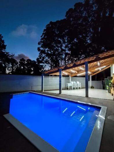 Casa de Condomínio à venda com 3 quartos, 300m² - Foto 1