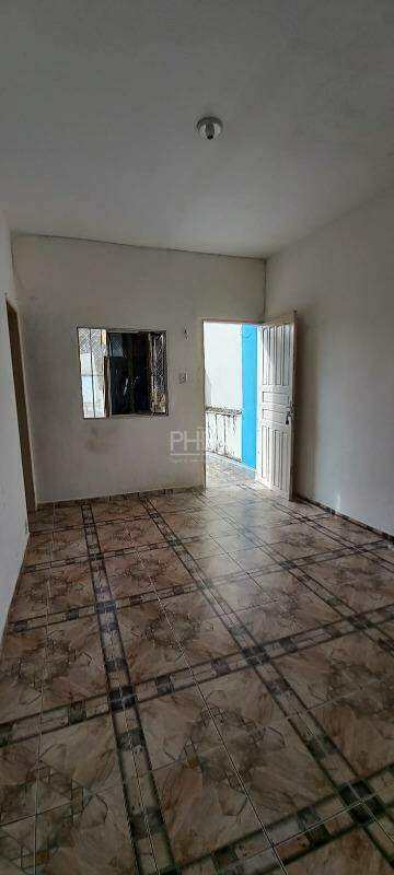 Casa à venda com 3 quartos, 95m² - Foto 1