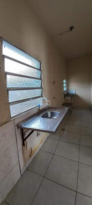Casa à venda com 3 quartos, 95m² - Foto 11