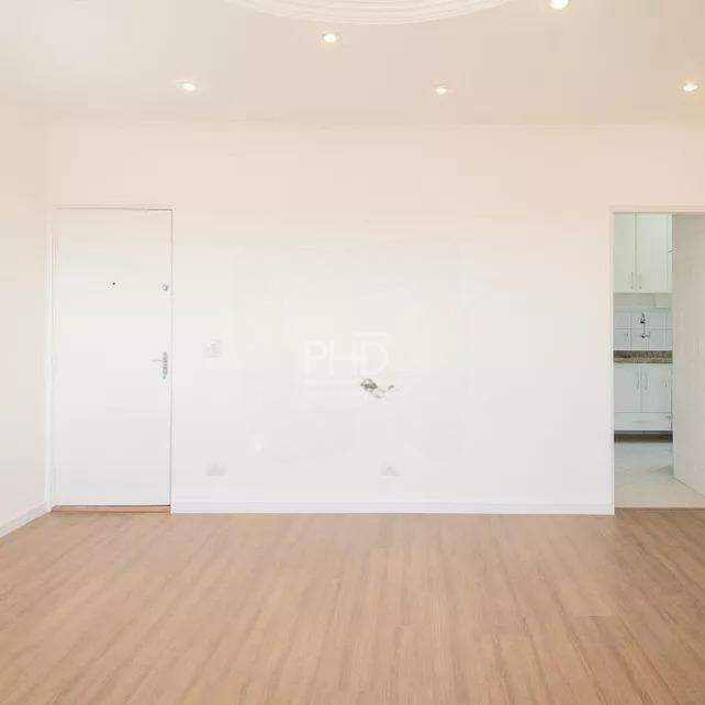 Apartamento para alugar com 3 quartos, 78m² - Foto 4