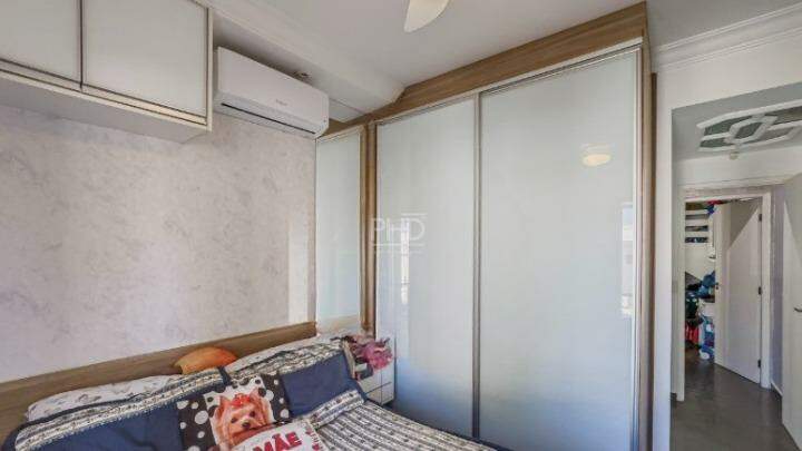 Casa à venda com 2 quartos, 78m² - Foto 8